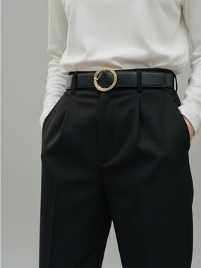 Zara Round Textured Buckle Belt in Black